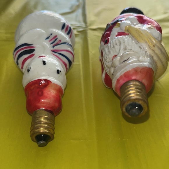 Vintage Milk Glass Santa Snowman Lightbulbs - Picture 6 of 6
